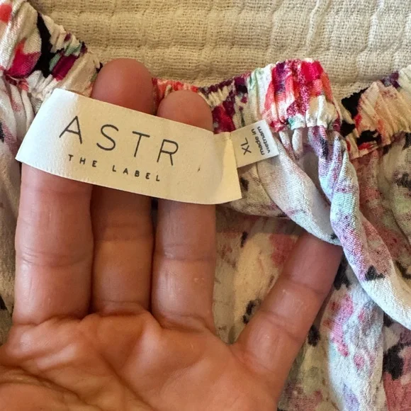 Astr Multicolor Floral Blouse - Picture 2 of 9